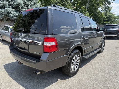 Used 2017 Ford Expedition XLT AWD/4WD image 6