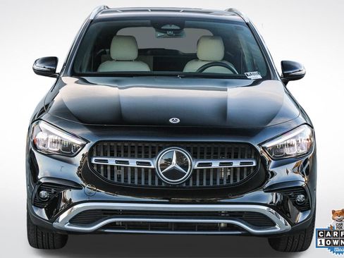 Certified 2025 Mercedes-Benz GLA 250 4MATIC image 2