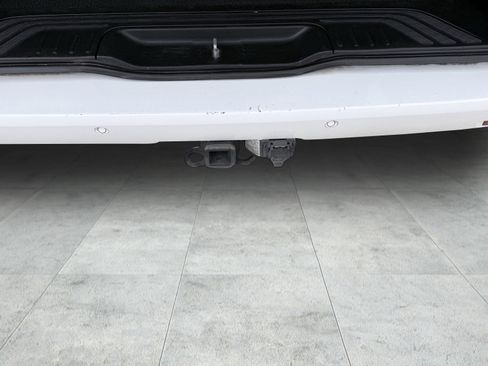 Used 2018 Mercedes-Benz Metris Passenger image 22