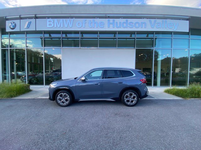 Certified 2023 BMW X1 xDrive28i w/ Convenience Package AWD/4WD image 1