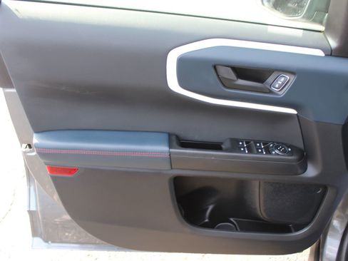 Used 2024 Ford Bronco Sport Heritage w/ Heritage Convenience Package image 17