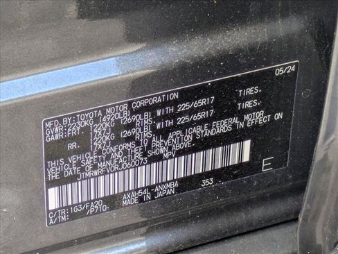 Used 2024 Toyota RAV4 XLE AWD/4WD image 16