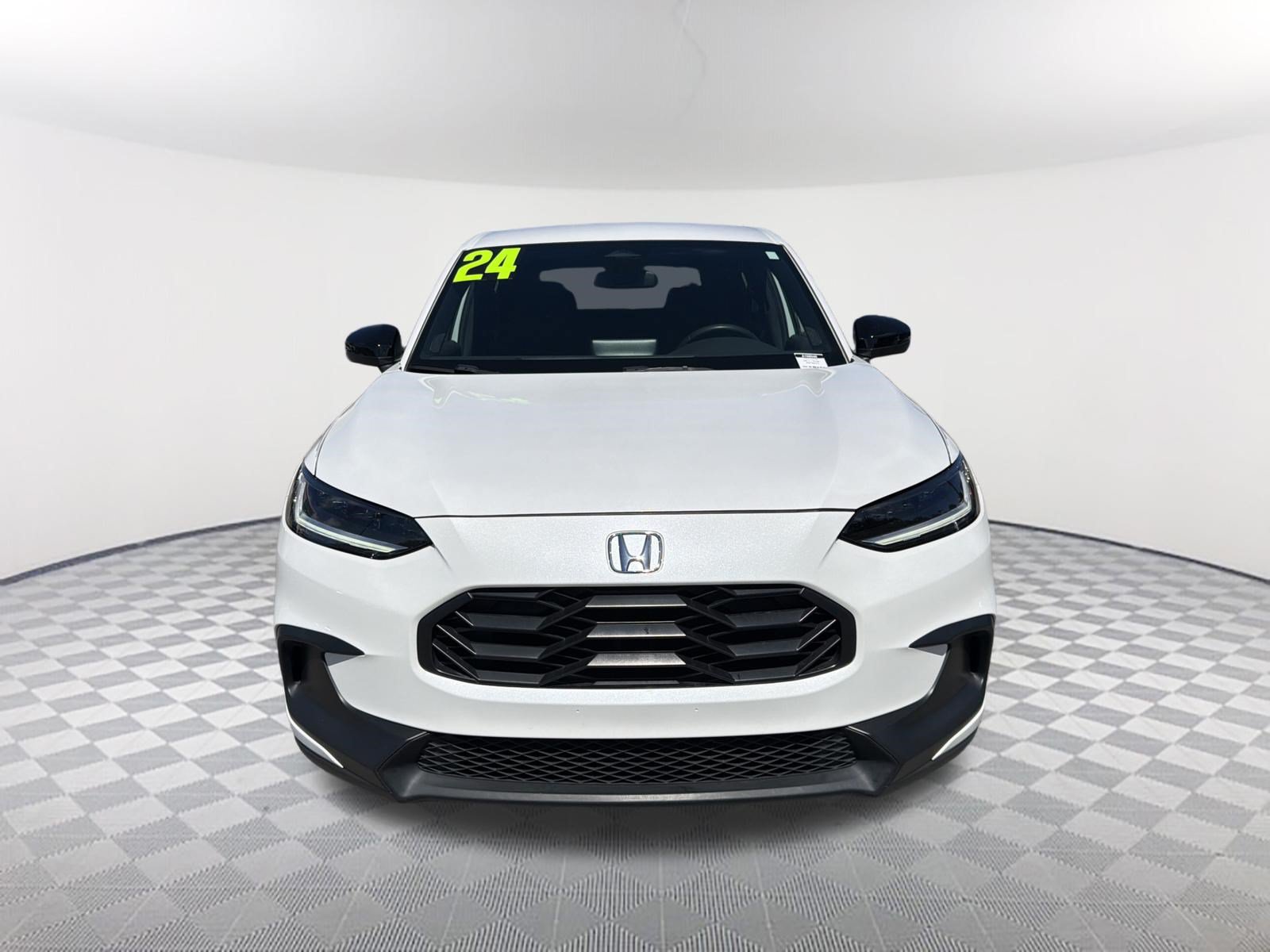 Used 2024 Honda HR-V Sport image 2