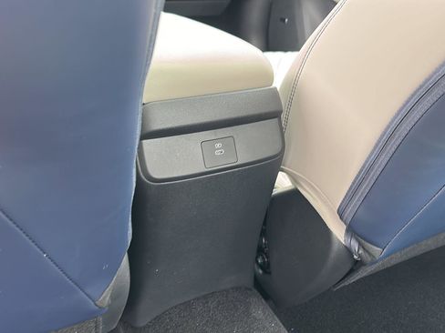 New 2026 Nissan Sentra SL w/ Floor Mat Package FWD image 23