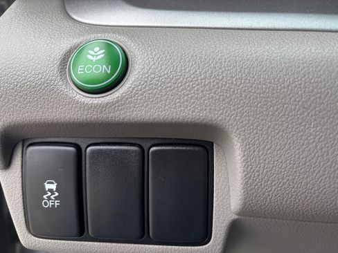 Used 2013 Honda CR-V LX image 17