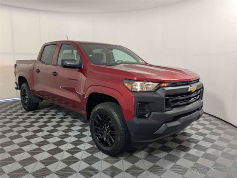 Used 2026 Chevrolet Colorado W/T w/ WT Custom Package RWD image 3