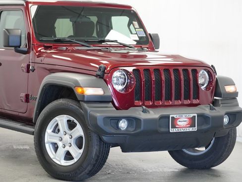 Used 2021 Jeep Wrangler Unlimited Sport AWD/4WD image 3