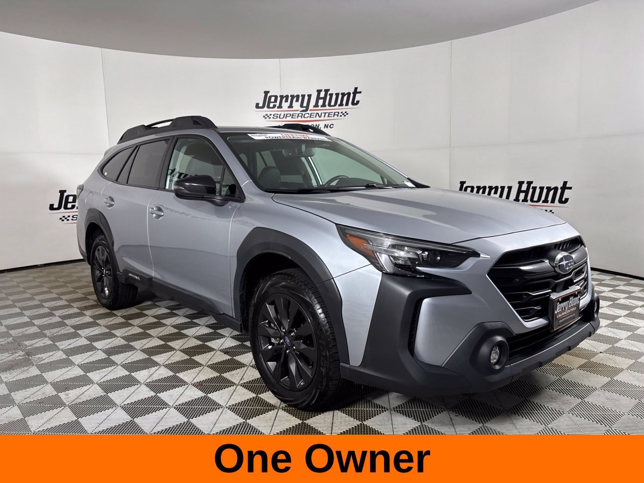 Used 2025 Subaru Outback Onyx Edition AWD/4WD image 4