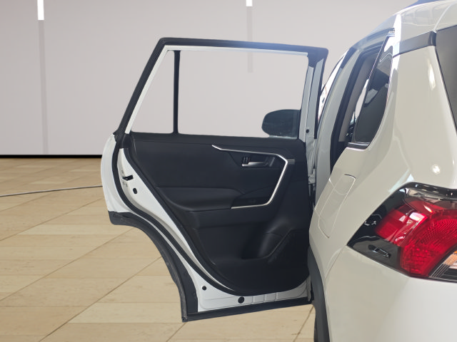 Used 2025 Toyota RAV4 XLE AWD/4WD image 23