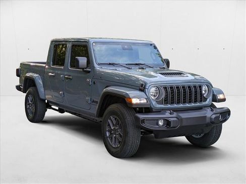 New 2025 Jeep Gladiator Sport image 9