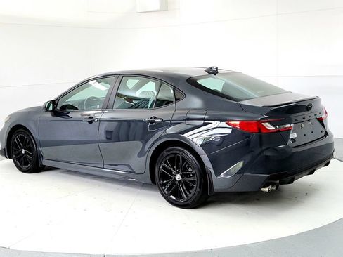 Used 2025 Toyota Camry SE w/ Convenience Package AWD/4WD image 4