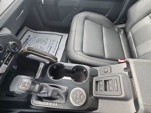 New 2025 Ford Bronco Badlands image 25