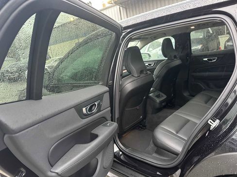 Certified 2025 Volvo V60 B5 Cross Country Plus image 16