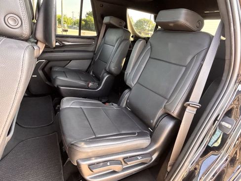 Used 2021 GMC Yukon Denali w/ Denali Premium Package AWD/4WD image 26