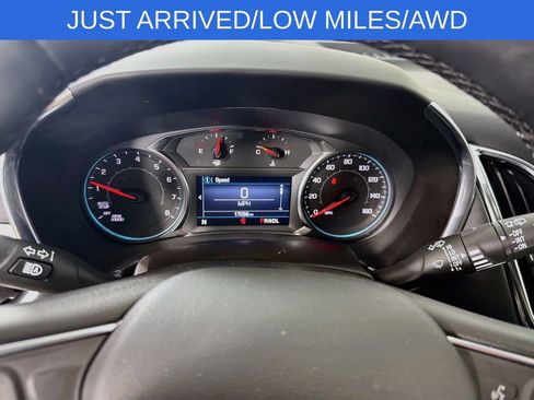 Used 2024 Chevrolet Equinox LT AWD/4WD image 12