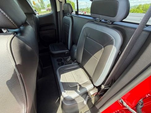 Used 2017 Chevrolet Colorado Z71 AWD/4WD image 11