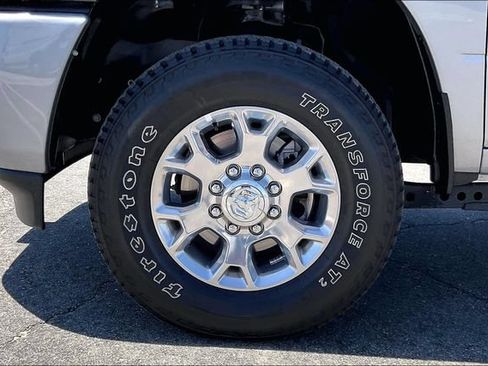 Used 2024 RAM 2500 Laramie AWD/4WD image 8