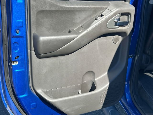 Used 2014 Nissan Frontier PRO-4X w/ Pro-4x Luxury Package AWD/4WD image 17