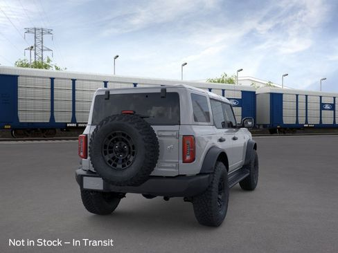 New 2026 Ford Bronco Outer Banks w/ Sasquatch Package AWD/4WD image 8