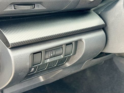 Used 2018 Subaru Crosstrek 2.0i Premium AWD/4WD image 10