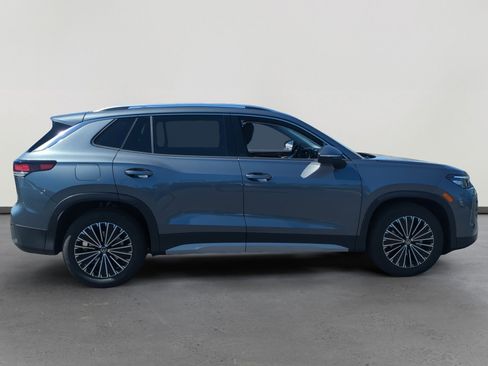 New 2025 Volkswagen Tiguan S image 6