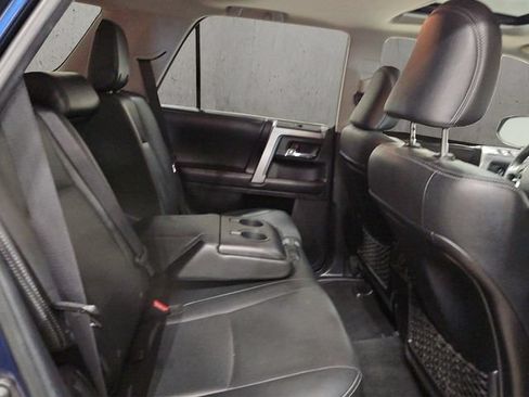 Used 2015 Toyota 4Runner Limited AWD/4WD image 21