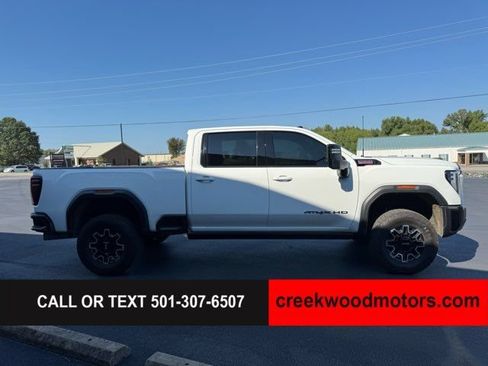 Used 2024 GMC Sierra 2500 AT4X AWD/4WD image 7