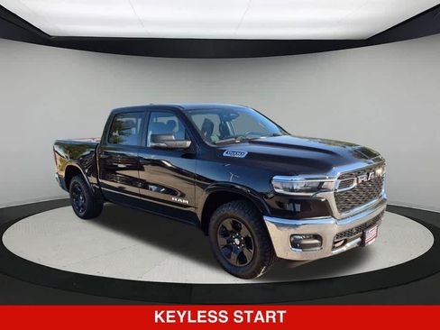 Used 2025 RAM 1500 Big Horn AWD/4WD image 8
