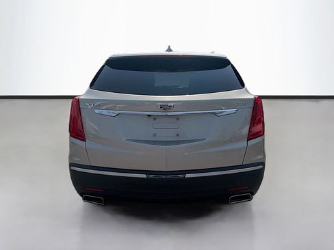 Used 2017 Cadillac XT5 Luxury w/ Driver Awareness Package FWD image 6