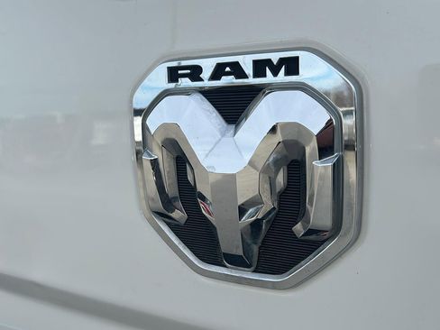 Used 2019 RAM 2500 Laramie image 13