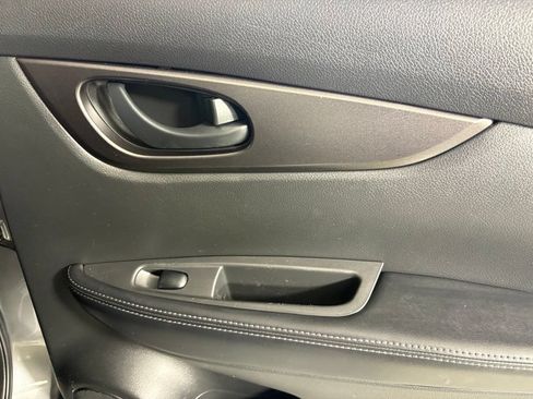 Used 2019 Nissan Rogue Sport S FWD image 15