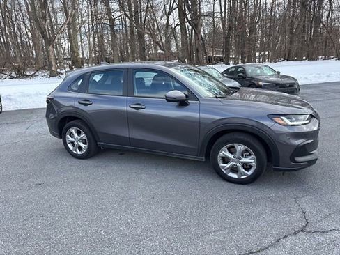 Certified 2024 Honda HR-V LX image 3