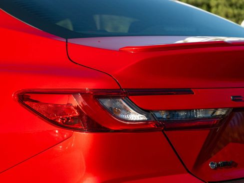 Certified 2025 Toyota Camry SE w/ Convenience Package FWD image 7