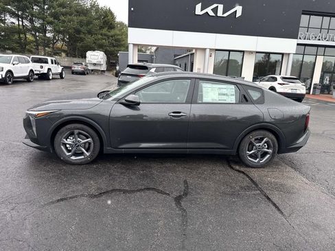 New 2026 Kia K4 FWD image 2