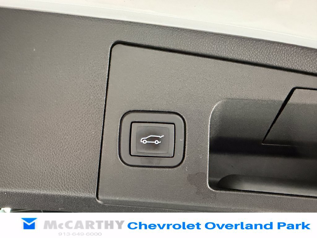 Used 2024 Cadillac XT4 Luxury w/ Cold Weather Package FWD image 30