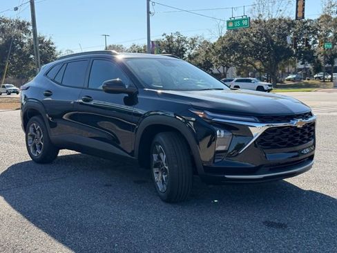 New 2026 Chevrolet Trax LT w/ LT Convenience Package image 8