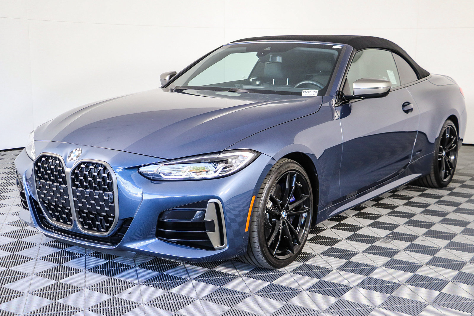 Used 2024 BMW 440i xDrive Convertible AWD/4WD image 3