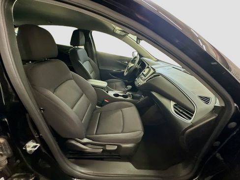 Used 2024 Chevrolet Malibu LT FWD image 32