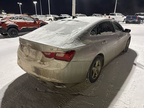 Used 2016 Chevrolet Malibu LS image 3