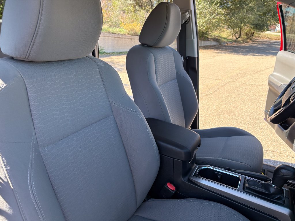Used 2019 Toyota Tacoma SR5 AWD/4WD image 11