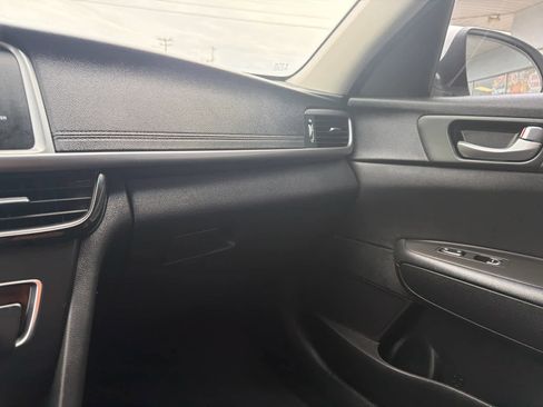 Used 2017 Kia Optima LX w/ Option Group 014 image 30