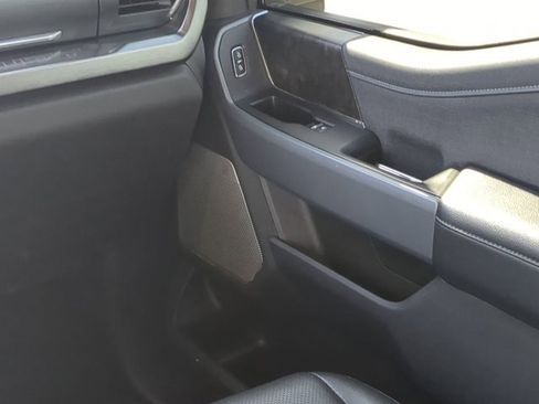 Used 2023 Ford F250 Lariat w/ Lariat Ultimate Package image 16