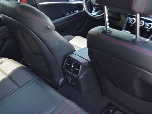 Used 2023 Genesis G70 2.0T w/ Sport Prestige Package RWD image 35