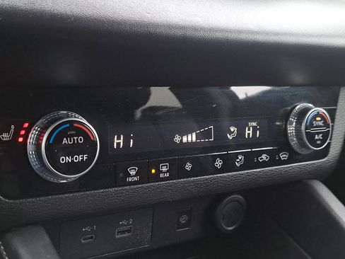 Used 2024 Mitsubishi Outlander SE image 20