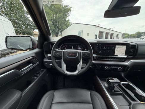 Used 2025 GMC Sierra 1500 SLT w/ SLT Premium Plus Package AWD/4WD image 2