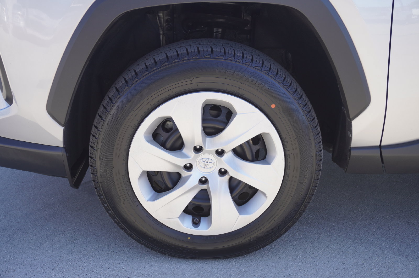 Certified 2022 Toyota RAV4 LE FWD image 19