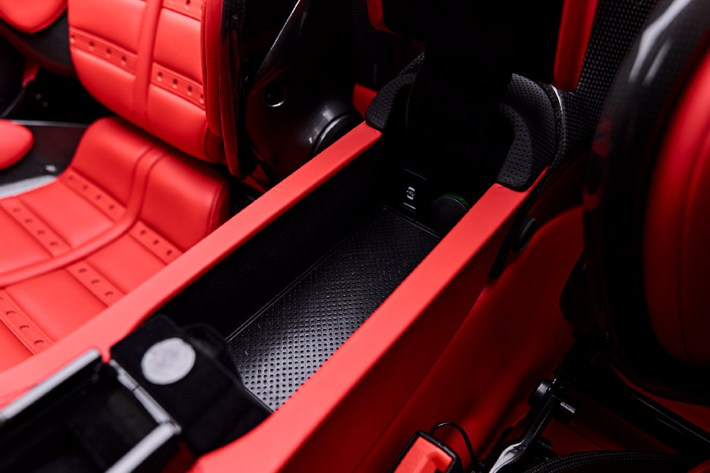 Used 2024 Ferrari SF90 Spider AWD/4WD image 82