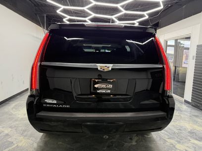 Used 2019 Cadillac Escalade Luxury