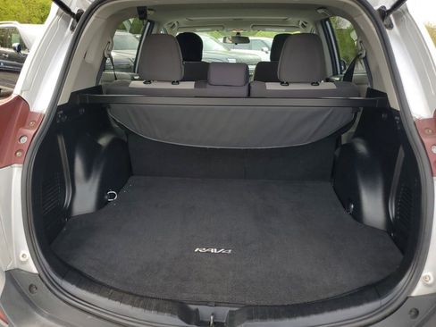 Used 2013 Toyota RAV4 XLE FWD image 26