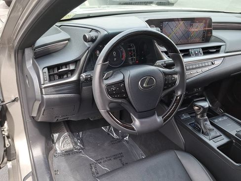 Used 2021 Lexus ES 250 w/ Premium Package AWD/4WD image 16